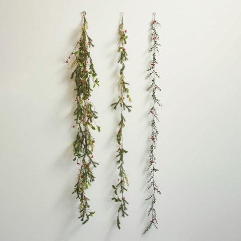 Frost Berry Garland