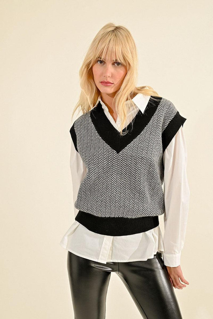 Mono Sweater Top