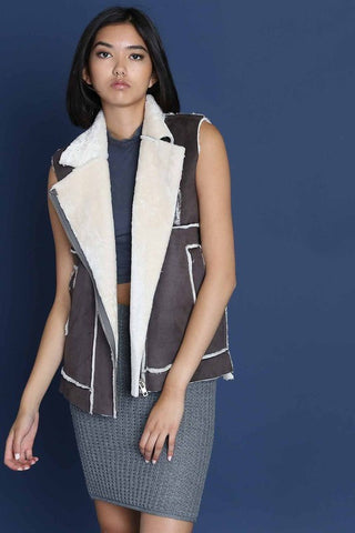 Contrast Edge Vest